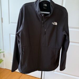 The North Face Men’s Apex Bionic 3 Softshell Jacket, Like New, Black, Large